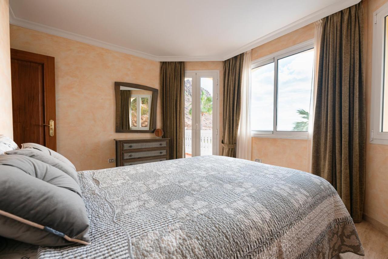 Villa Faya On The First Ocean Line With New Heated Pool Los Cristianos  Buitenkant foto